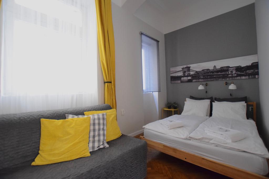 Standard Apartment By Hi5 - Chainbridge Budapest Exterior photo
